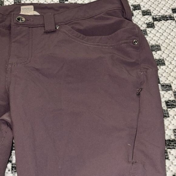 Duluth Trading Womens 12 Short Quick-Dry Nylon/Spandex Pants - Picture 4 of 10